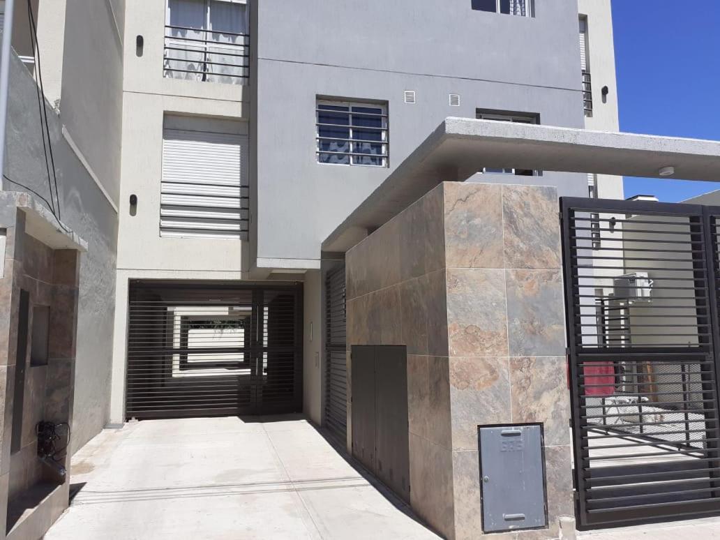 Departamento Witcomb Con Estacionamiento Leilighet Bahía Blanca Eksteriør bilde